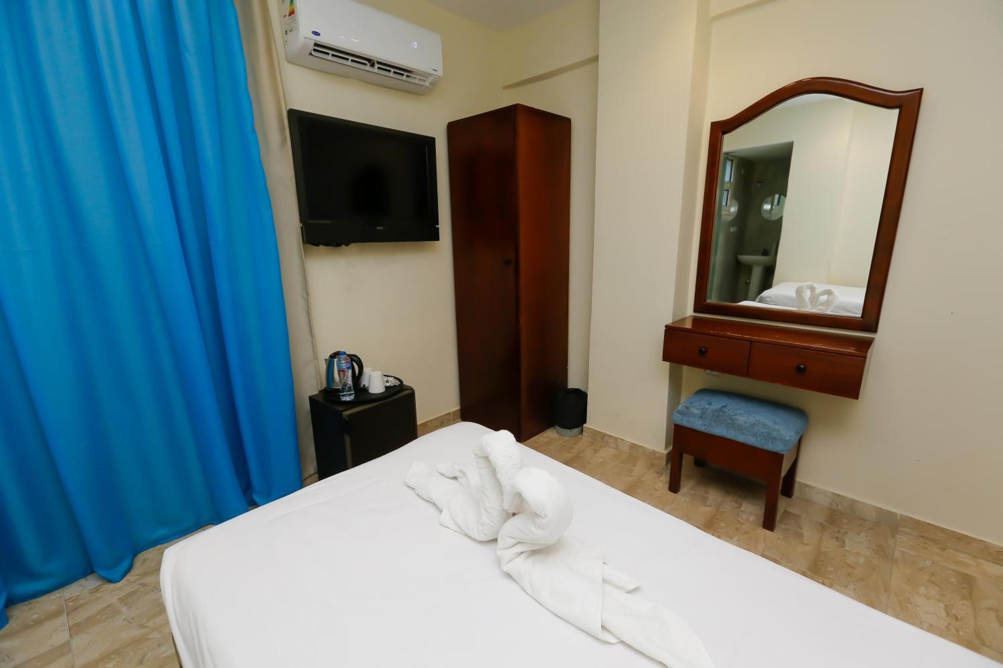 Giza Pyramids Inn Kafret el-Gabal Eksteriør billede